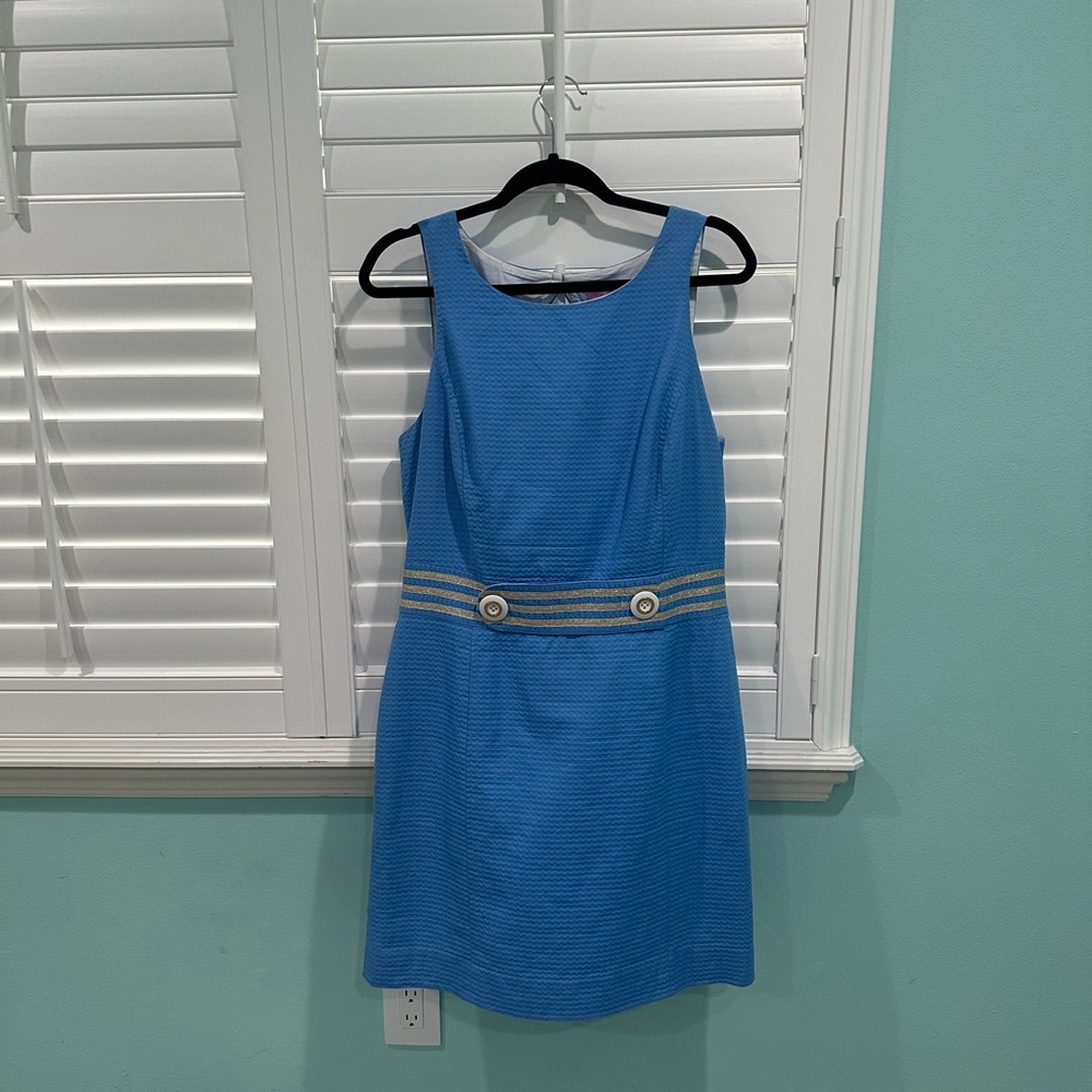 Lilly Pulitzer dress. Too big for me.